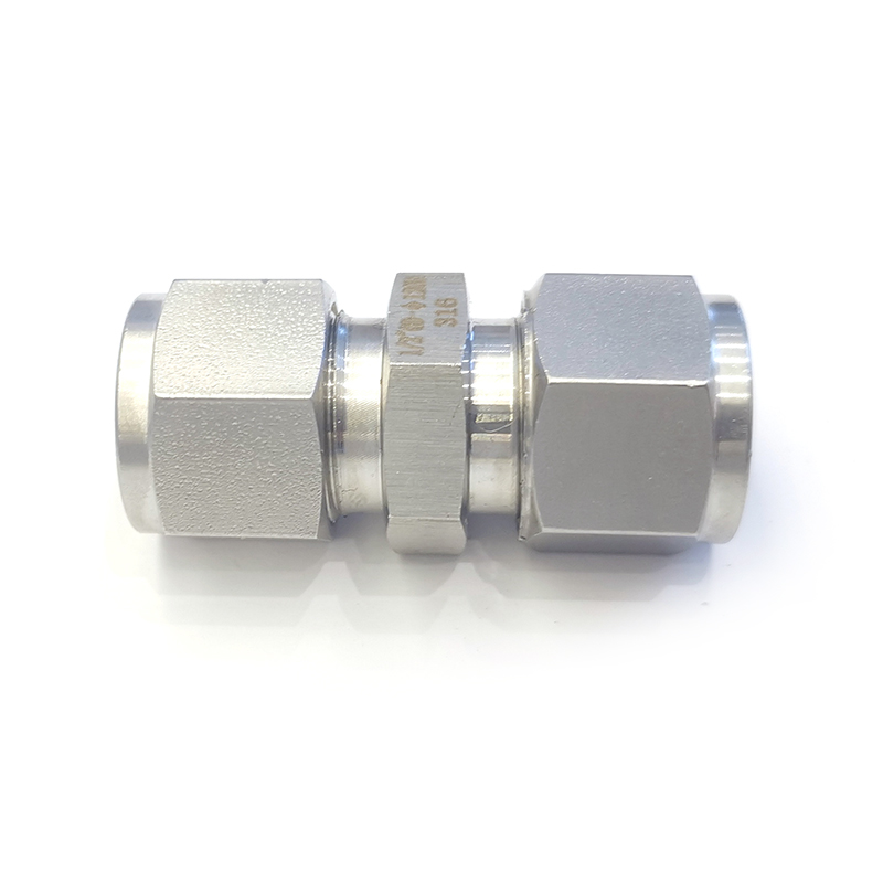 双卡套直通中间接头